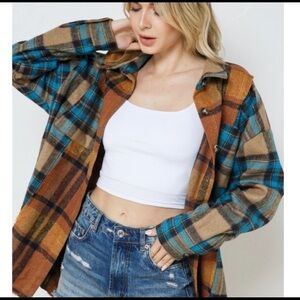 The KINLEY Plaid Shacket